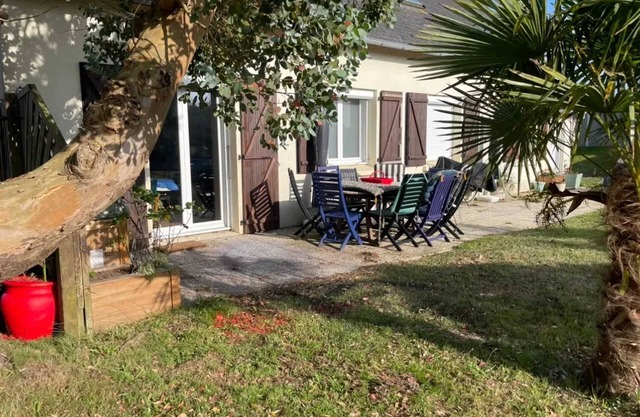 Homerez - 4-Bedroom House in Guissény