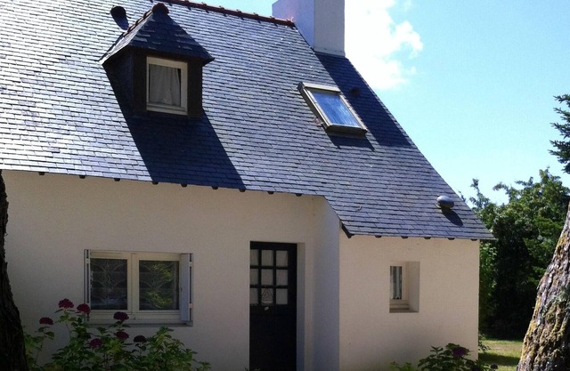 Homerez - Amazing house for 6 ppl. with garden and terrace at Ploemel