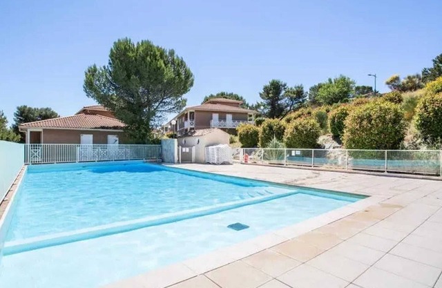 Homerez - Apartment Carnoux-en-Provence.