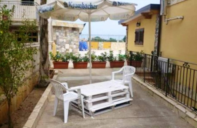 Homerez - Apartement 2 km away from the beach for 6 ppl. with garden at Palermo