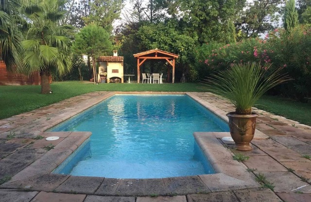 Homerez - Apartment in Plan-de-Cuques