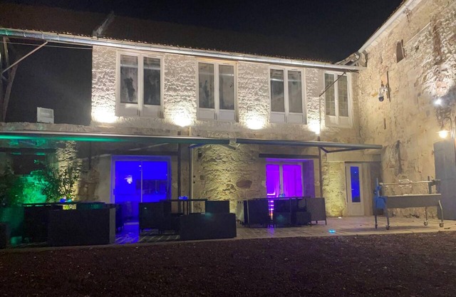 Homerez - Big house for 23 ppl. with garden and terrace at Arcy-Sainte-Restitue