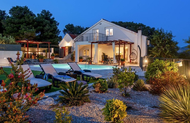 Homerez - Big house 5 km away from the beach for 9 ppl. with swimming-pool