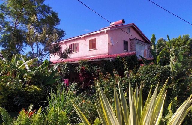 Homerez - Charming Apt in Le Tampon