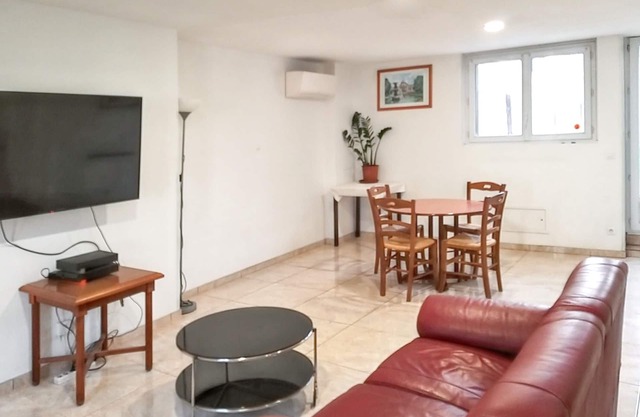 Homerez - House in Crouy-sur-Ourcq.