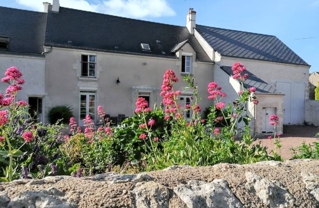 Homerez - House in La Chapelle-St-Martin