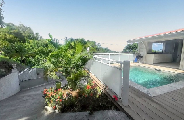 Homerez - Idyllic Villa in Le François + Private Pool