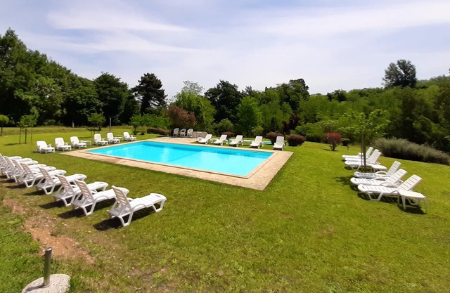 Homerez - Nice appartement for 4 ppl. with shared pool and terrace at Montecarlo