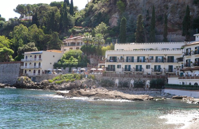 Homerez - Nice appartement 2 km away from the beach for 2 ppl. at Taormina