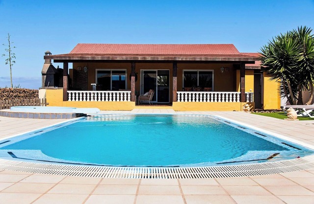 Homerez - Villa in El Roque, Sea View
