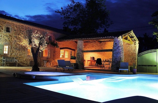 Homerez - Villa in Lussan with pool
