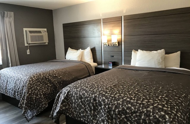 HomeTown Inn