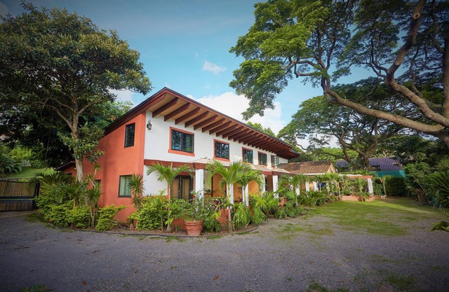 Honolulu Romantic new Cottage for 2- (1 of 3)