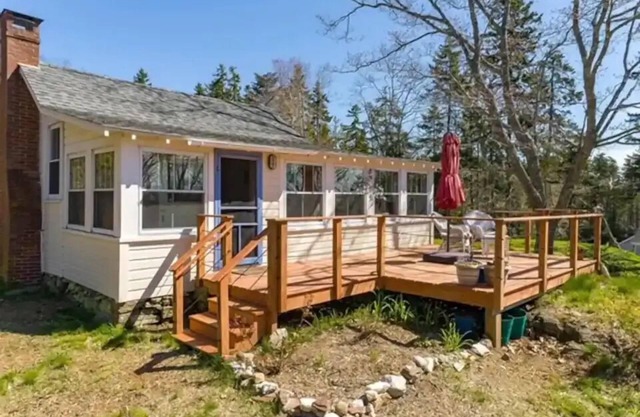 Hooked on The Harbor! A Peaceful Cottage Stay!