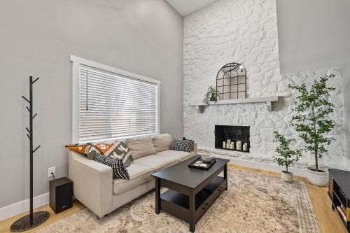 Hoosier Hq Sleek 3-bed Near Iu