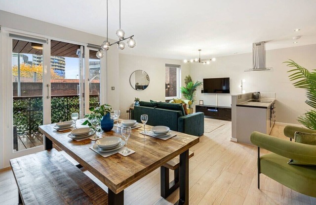 Host & Stay | Ropewalks Quarters III