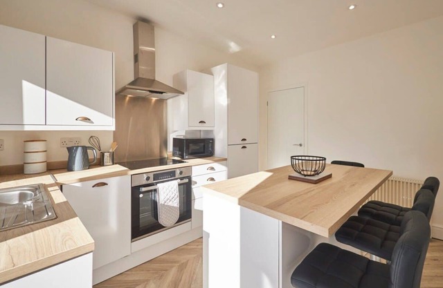 Host & Stay | Spring Cottage