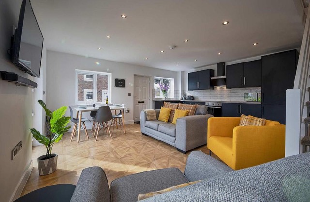 Host & Stay - The Bach