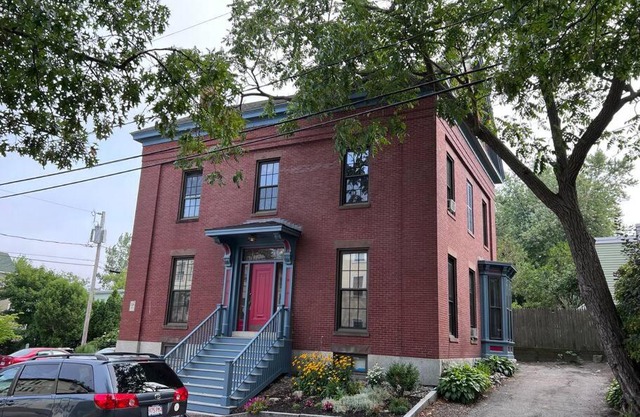 Host your group - West End Sea Captain Home