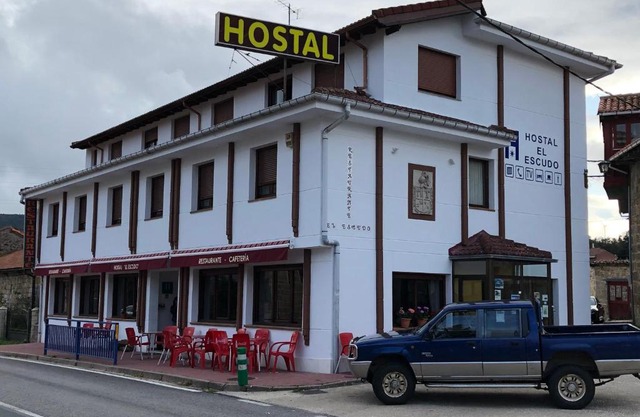 HOSTAL EL ESCUDO