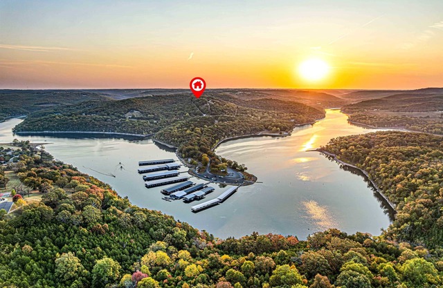 Hot Tub-Firepit-Bunkroom LakeView BoatSlip ThunderRidge Branson Close