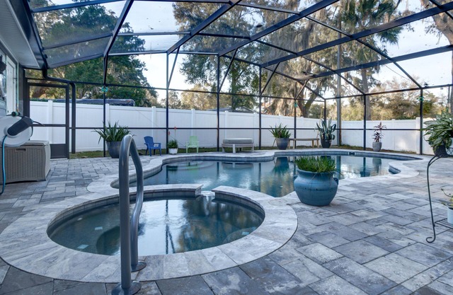 Hot Tub, Hammock, & Pool Oh My! The #Sanfording Pool House