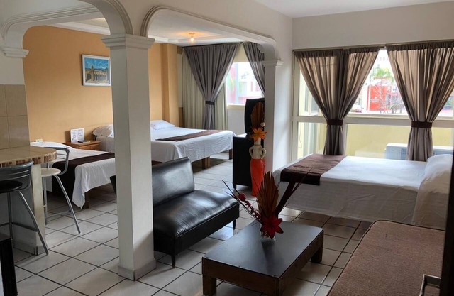 Hotel Paseo