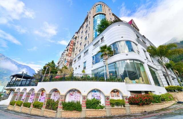 Hotel Tilun Dongpu Spa