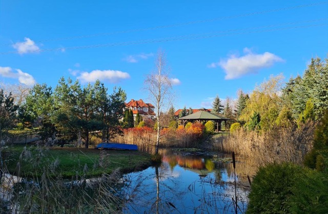 Hotelik pod różą