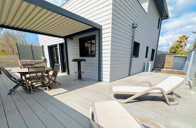 House 4 Bedrooms for 8 with solarium