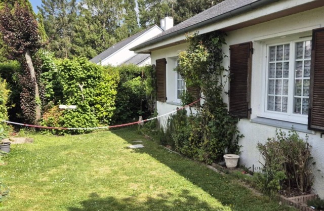House 42 m² equipped, pets welcome, 48 €/night, max stay 14 nights.