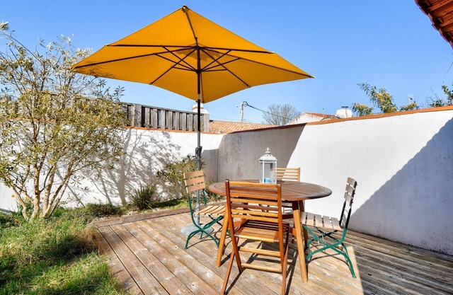 House for 4 with garden - 500m from the beach