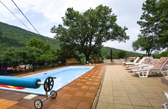 House Golovik (85141-K1) - Sv.Jelena