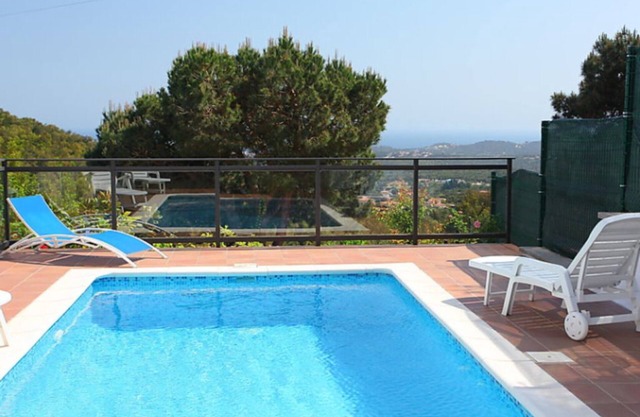House in Lloret de Mar with beautiful sea views for 6 people