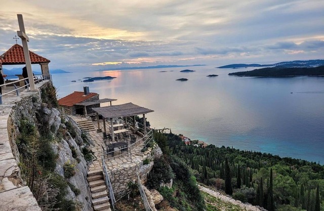 House Jak (11164-K1) - Orebic