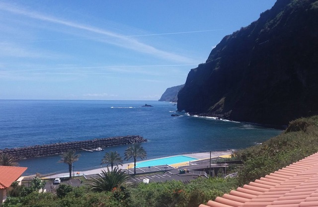 House of style and modern décor, fully equipped with all utensils needed for a