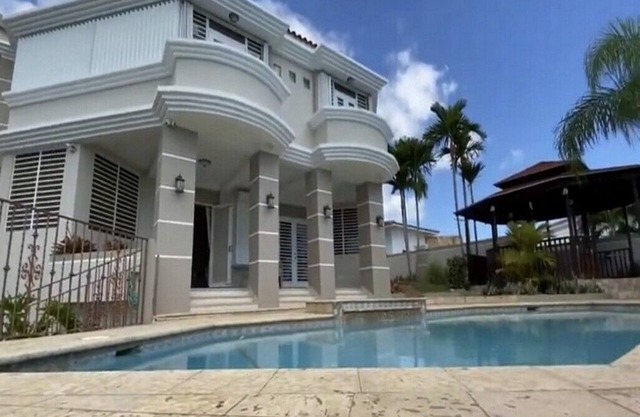 House | Pool | Wi-Fi