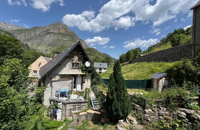 House + studio + garden in the heart of Gavarnie 6 pers