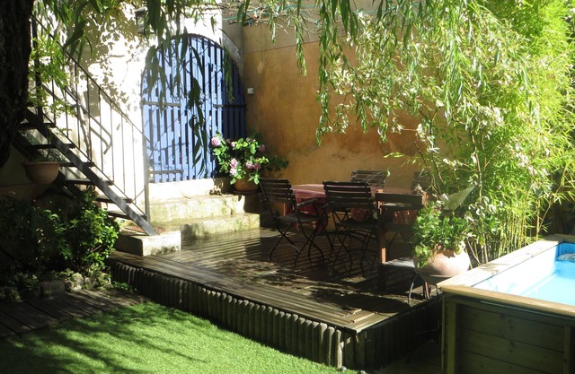 House / Villa - MEYRARGUES