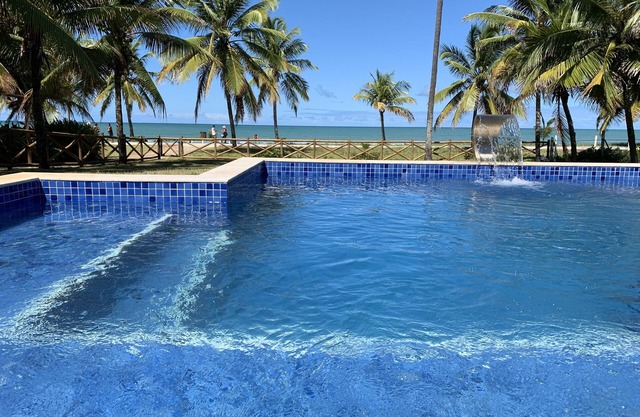 House with 5 bedrooms in front of the sea (feet in the sand) in Guarajuba