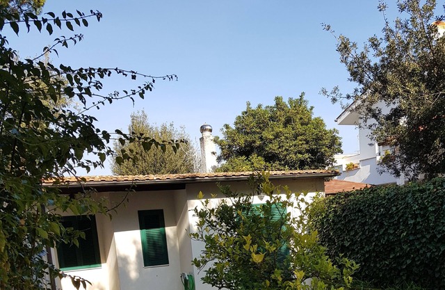 House with garden parking in Fregene, 30 minutes from Rome