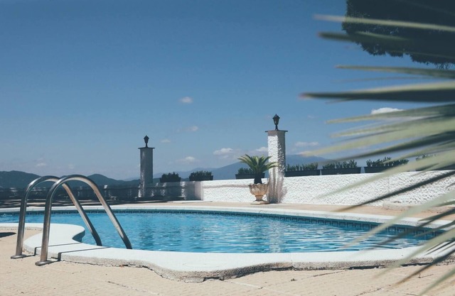 House With Panoramic View and Large Swimming Pool