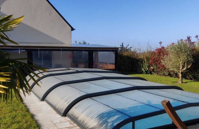 House with swimming pool near St Malo/Dinan/Mont St Michel/Foret de Brocéliande