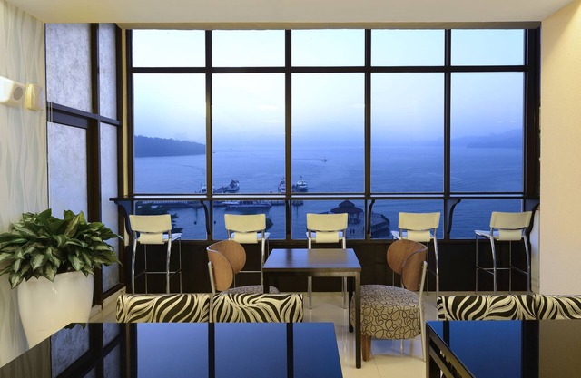 Hu Yue Lakeview Hotel