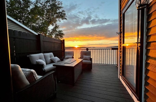 Huge camp with private beach and sunset views!
