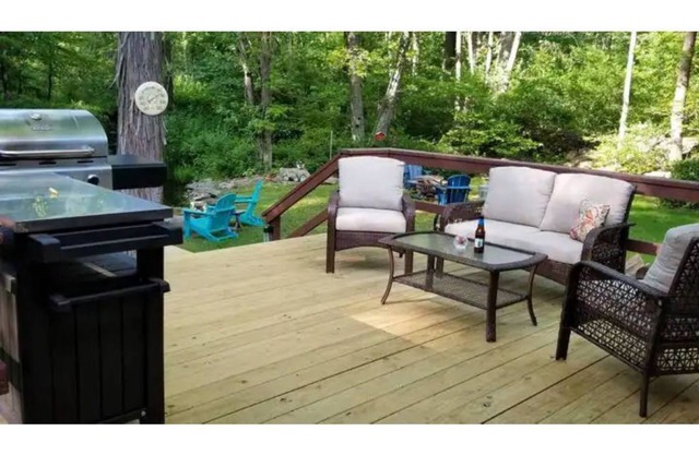 Humming-Moose Cottage