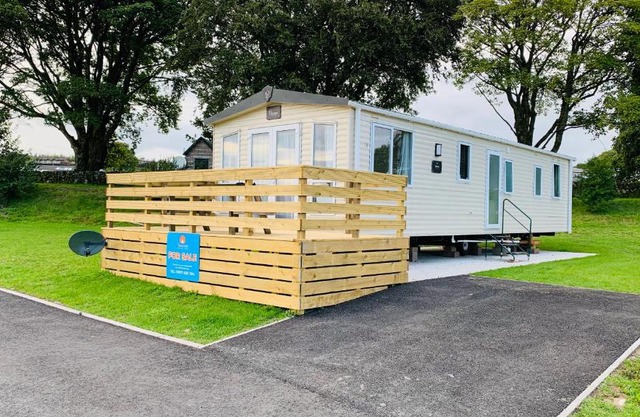 HV66 - 3 Bedrooms Indoor Pool Loch Views Fishing Golf Riding Shooting Water Sports 15 Mins Drive To Beaches PASSES NOT INCLUDED Most Activities Will Not Be Available Out Of Season Please Check Before Booking