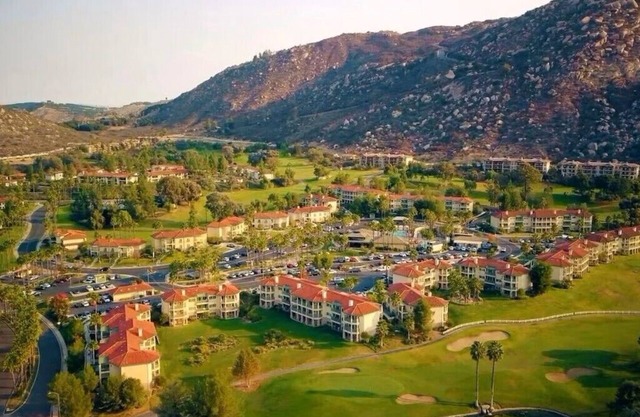 Hyatt Vacation Club At The Welk -Luxury Resort/AC, WiFi, fitness room