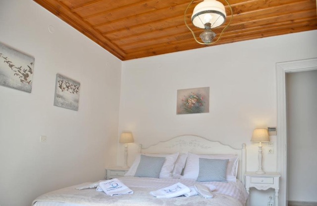 Hydra's Pearl - White Pearl