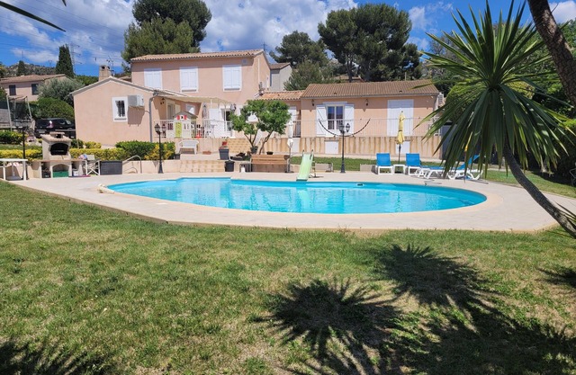 Ideal destination for a family vacation just outside Marseille.